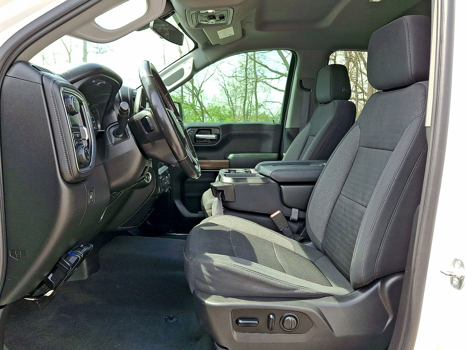 Used 2020 Chevrolet Silverado 1500 LT w/ Texas Edition RWD image 11