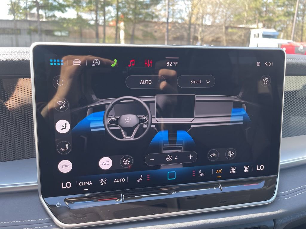 New 2026 Volkswagen Tiguan SE FWD image 9