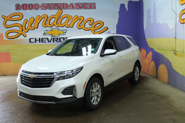 Used 2024 Chevrolet Equinox LT w/ LPO, Floor Liner Package FWD image 2