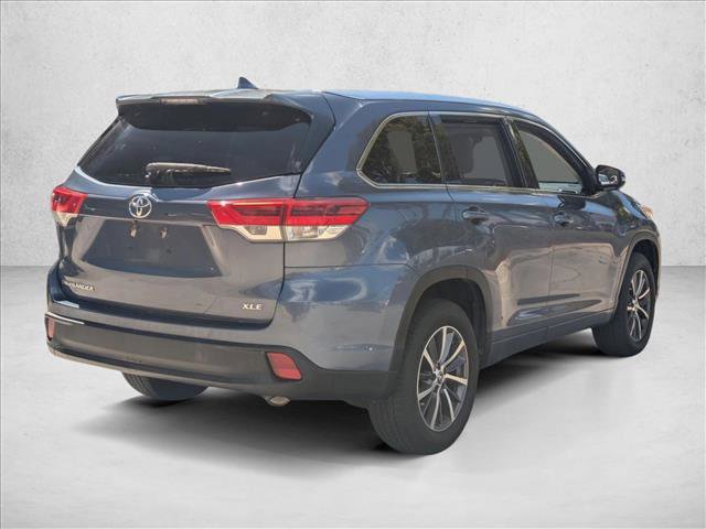 Used 2018 Toyota Highlander XLE image 5