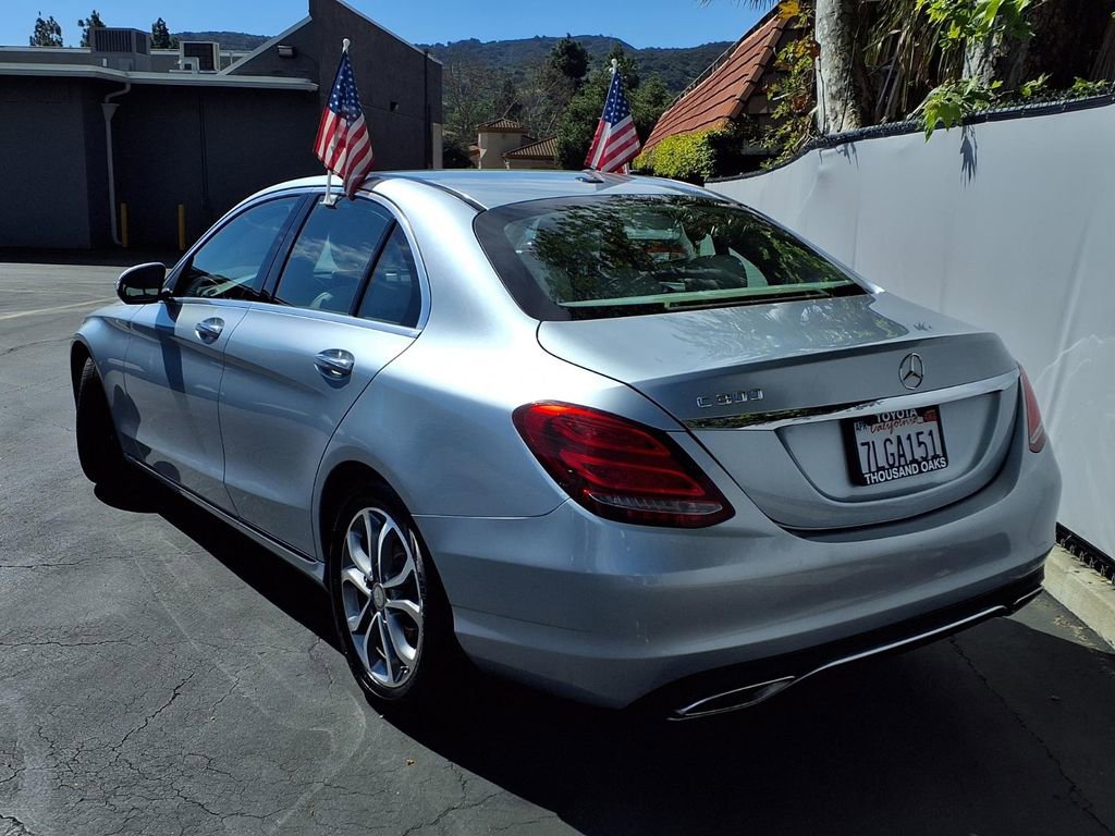 Used 2015 Mercedes-Benz C 300 Sedan image 5