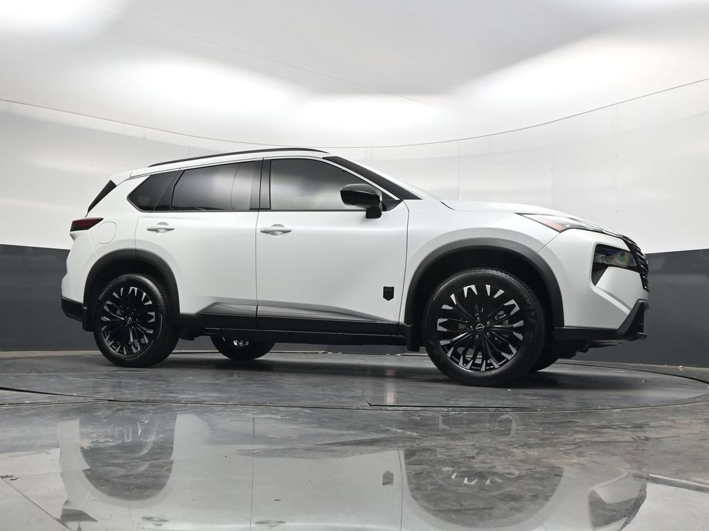 New 2026 Nissan Rogue Dark Armor FWD image 29