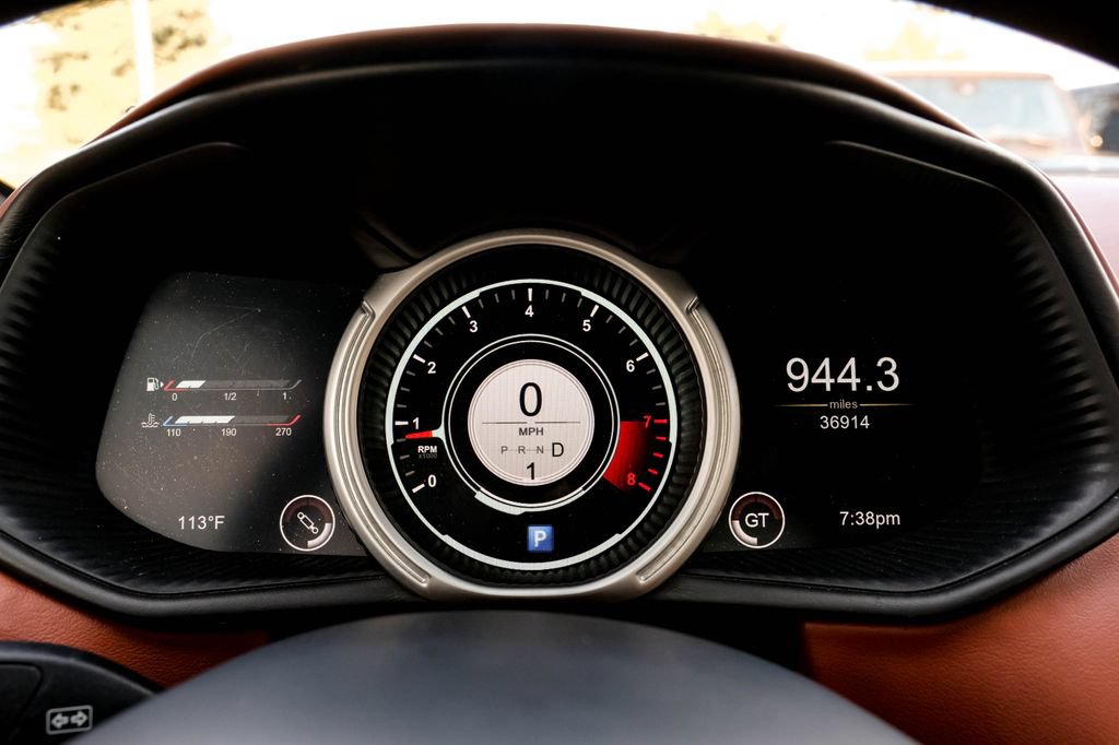 Used 2019 Aston Martin DB11 Volante RWD image 19