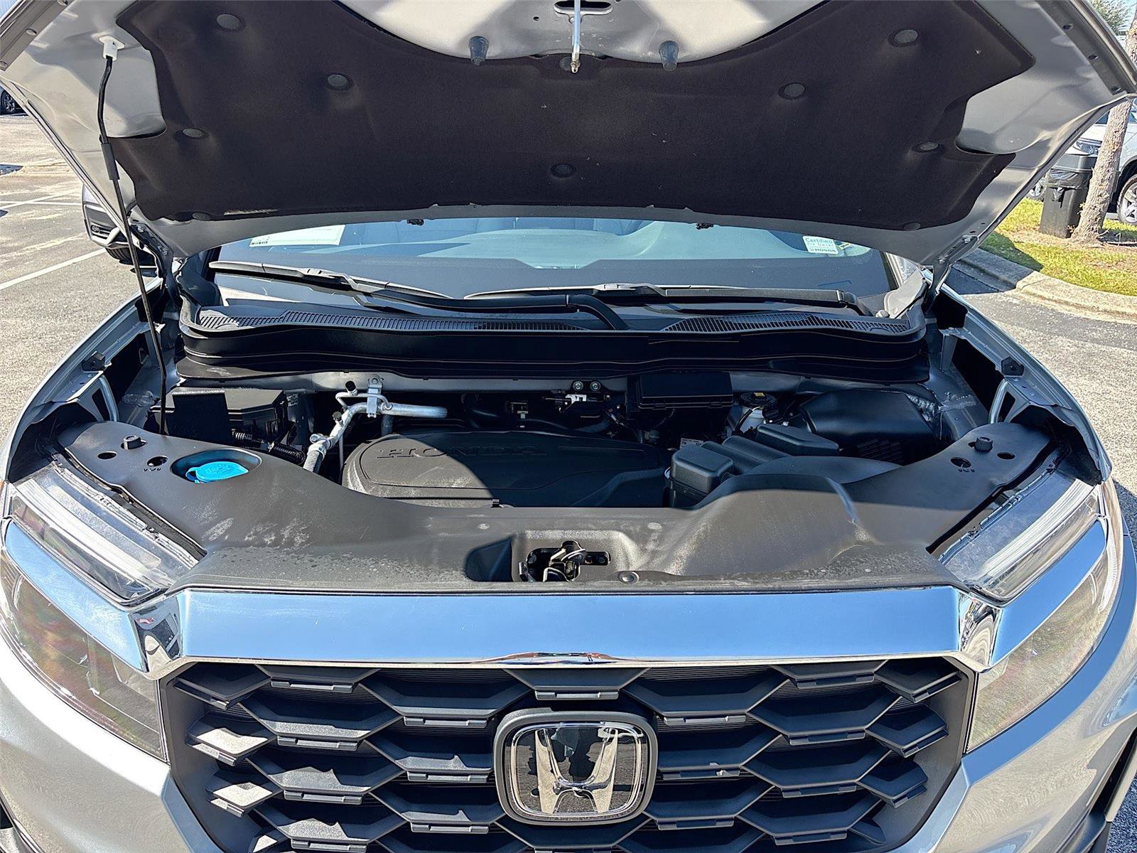 Certified 2025 Honda Passport EX-L image 35