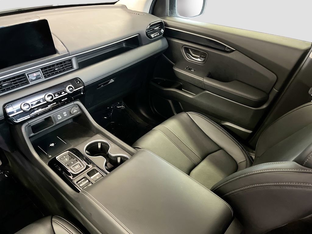 Used 2023 Honda Pilot Touring image 25