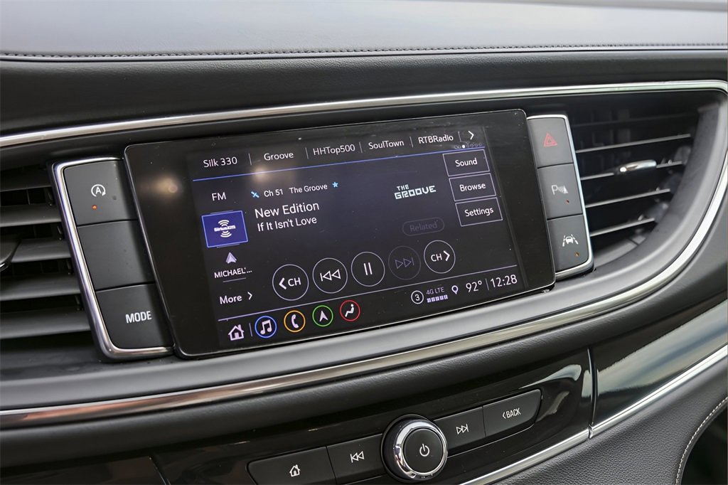 Used 2022 Buick Enclave Avenir w/ Avenir Technology Package image 16