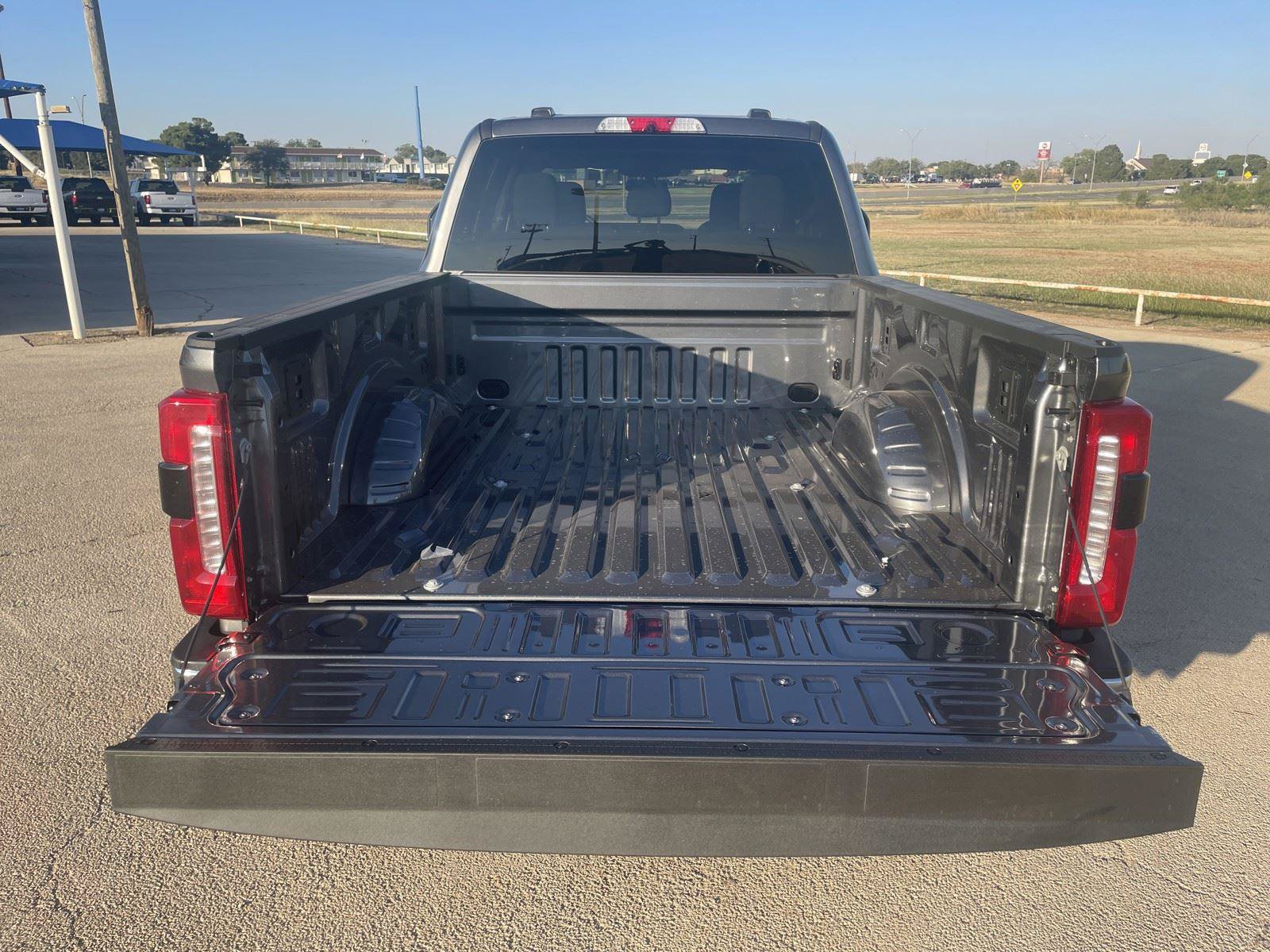 New 2026 Ford F250 XLT w/ XLT Premium Package AWD/4WD image 33