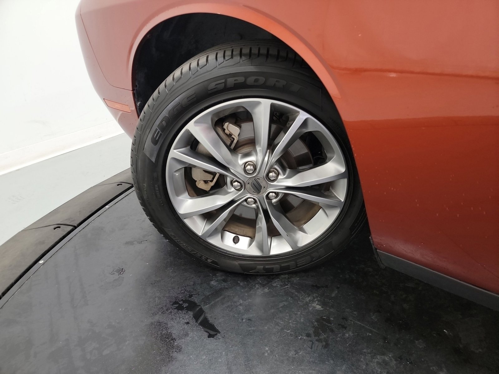 Used 2021 Dodge Challenger SXT image 29