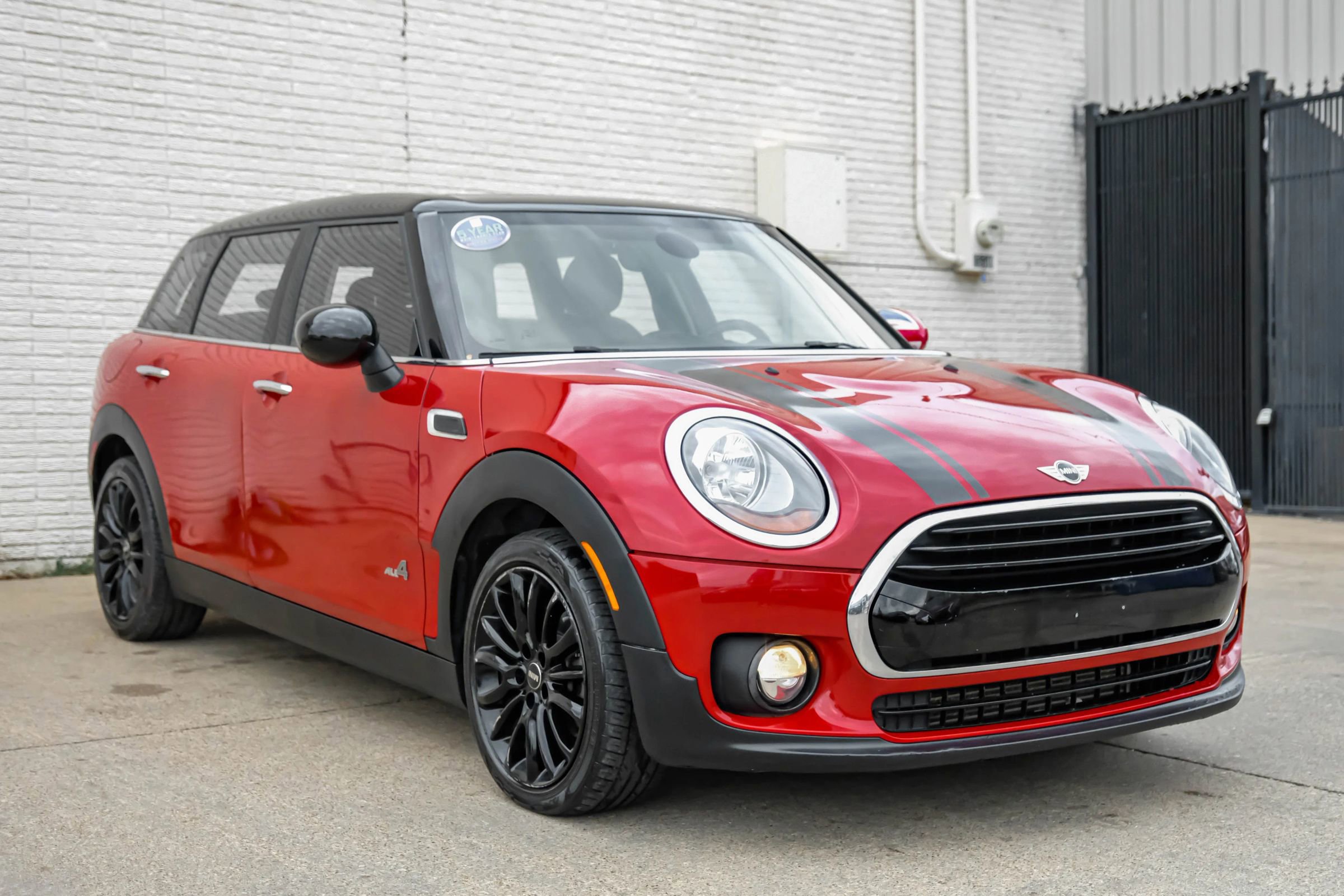 Used 2017 MINI Cooper Clubman ALL4 image 5