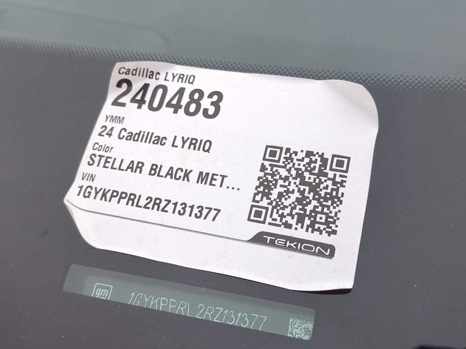 Certified 2024 Cadillac Lyriq Luxury AWD/4WD image 29