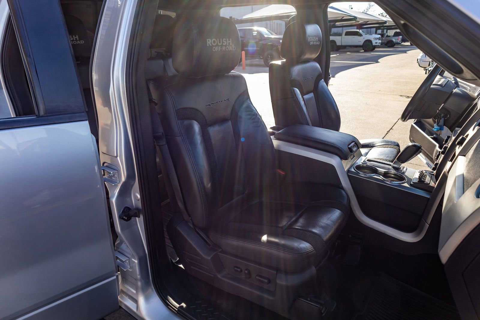 Used 2013 Ford F150 Raptor w/ Luxury Equipment Group image 30