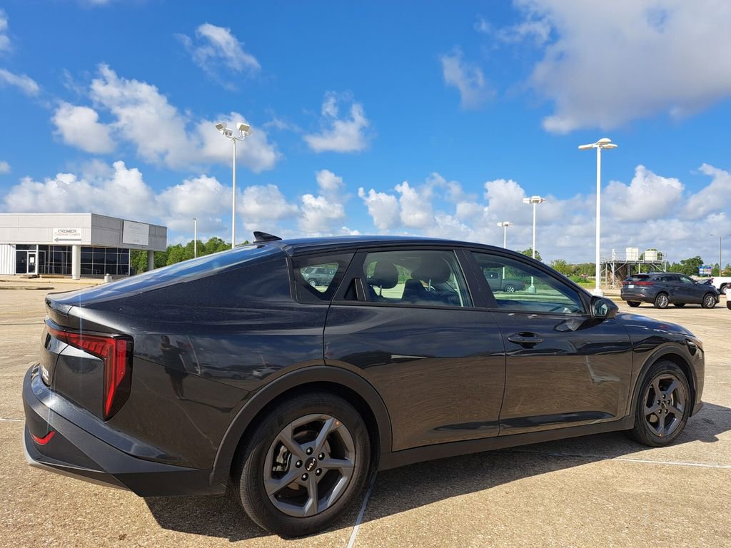 Used 2025 Kia K4 LXS image 4