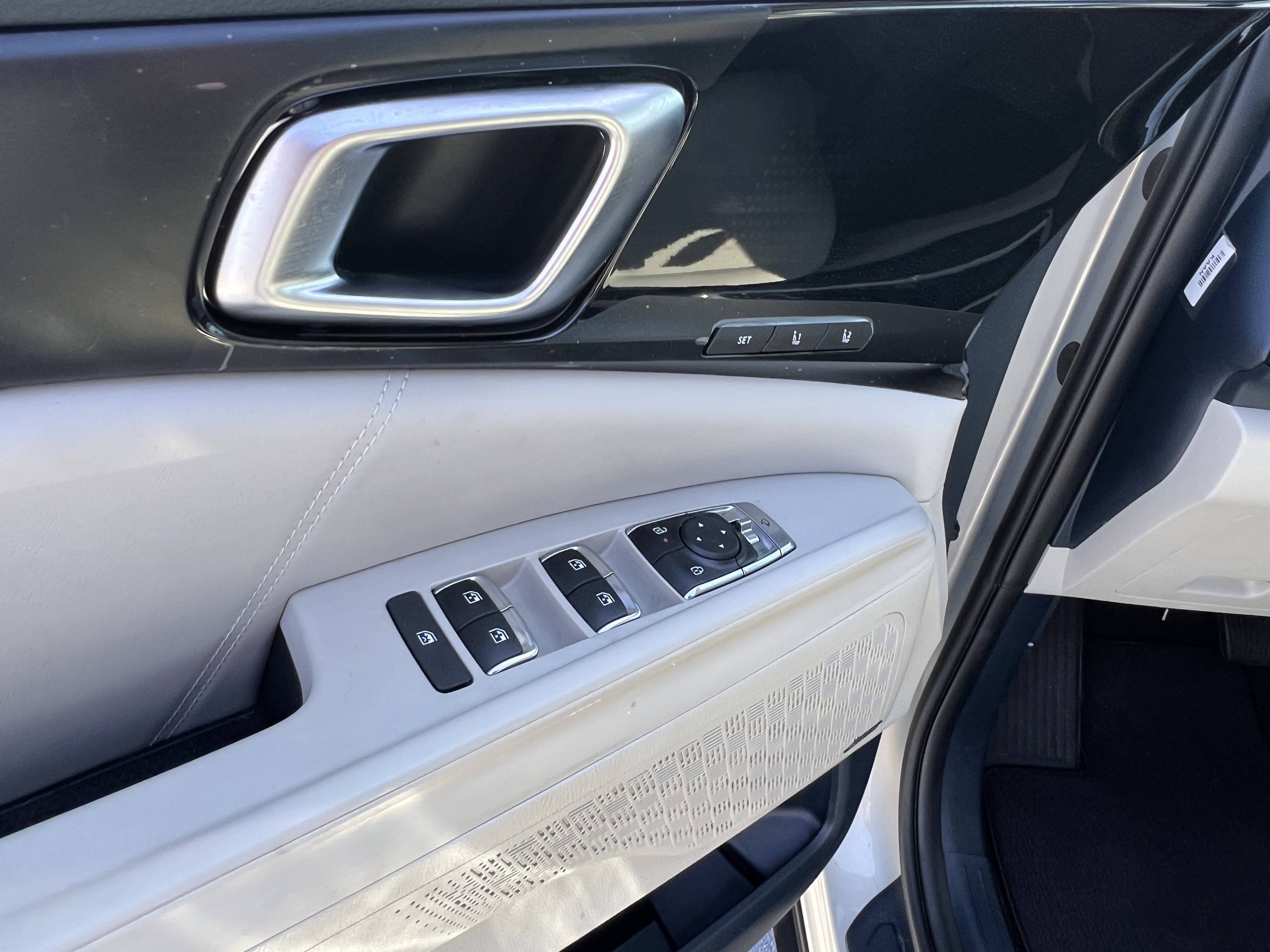 Certified 2026 Kia Carnival SX Prestige image 27