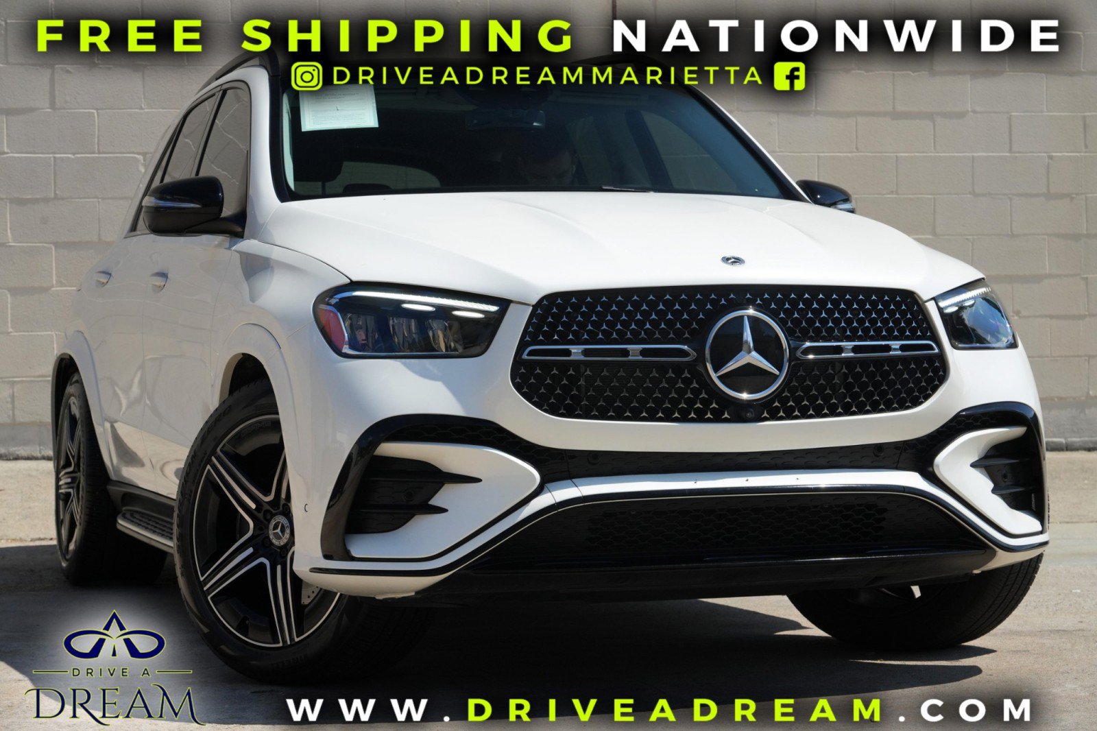 Used 2024 Mercedes-Benz GLE 580 4MATIC w/ 3rd Row Seat Package image 2
