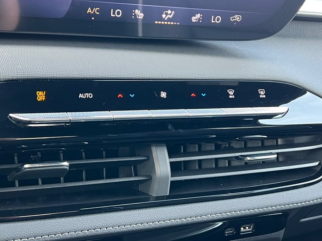 New 2026 Buick Enclave Preferred w/ Power Package AWD/4WD image 28