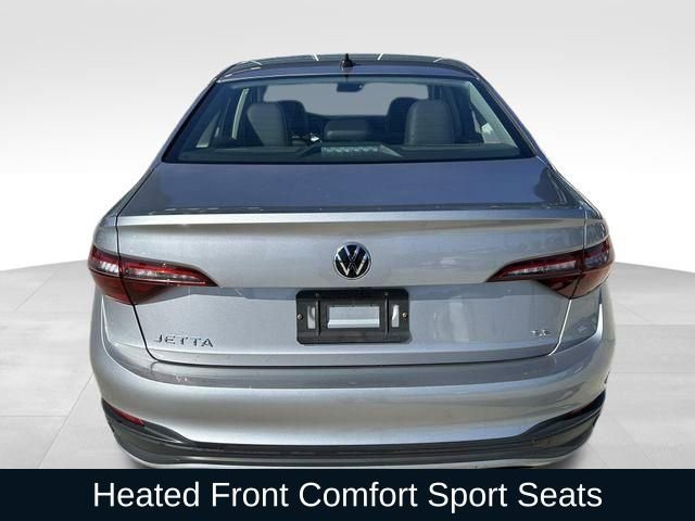 Used 2022 Volkswagen Jetta SE image 8