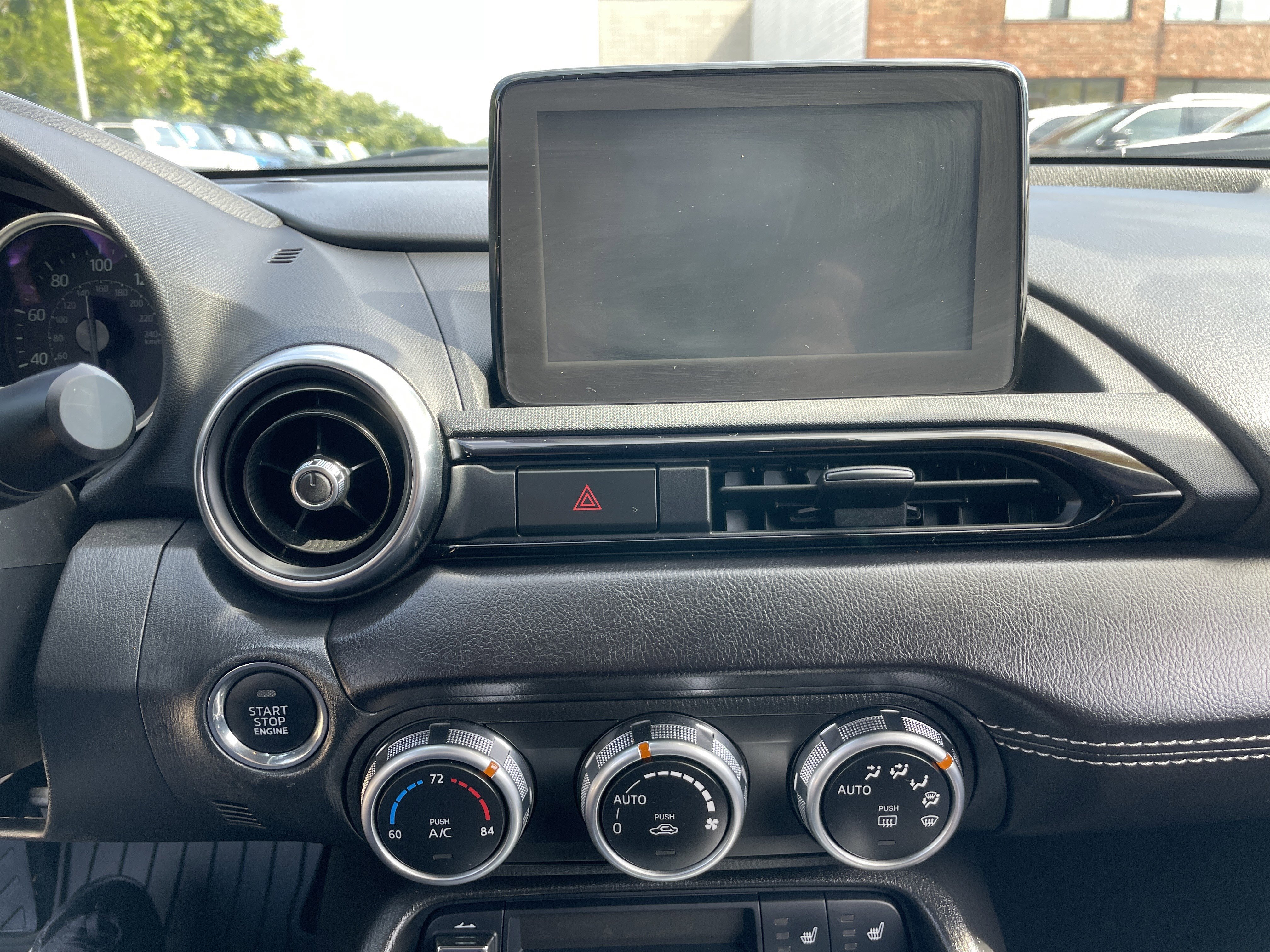 Used 2021 MAZDA MX-5 Miata RF Grand Touring image 25