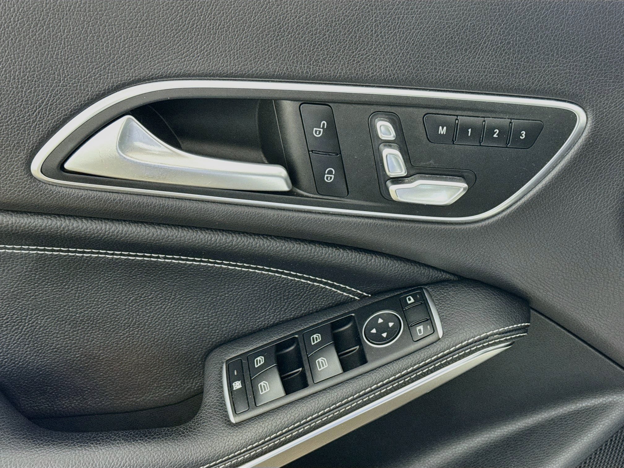 Used 2018 Mercedes-Benz CLA 250 4MATIC image 20