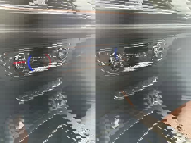 Used 2024 Audi Q5 2.0T Premium Plus image 24