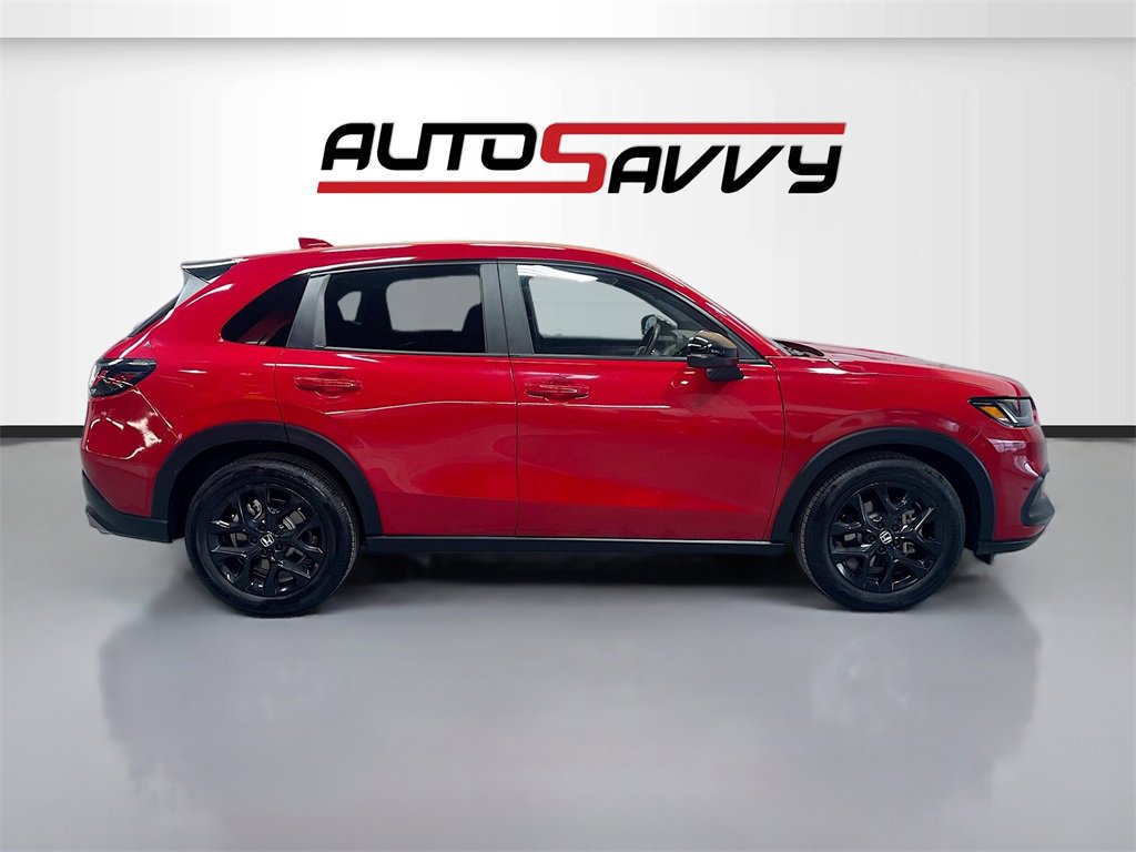 Used 2025 Honda HR-V Sport image 8