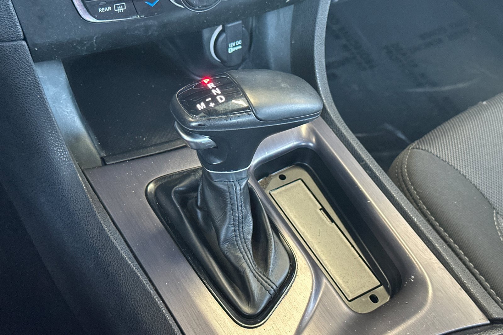 Used 2018 Dodge Charger SXT w/ Blacktop Package RWD image 19