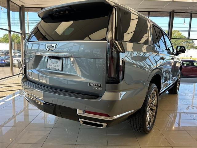 New 2025 Cadillac Escalade Premium Luxury w/ LPO, Floor Liner Package image 3