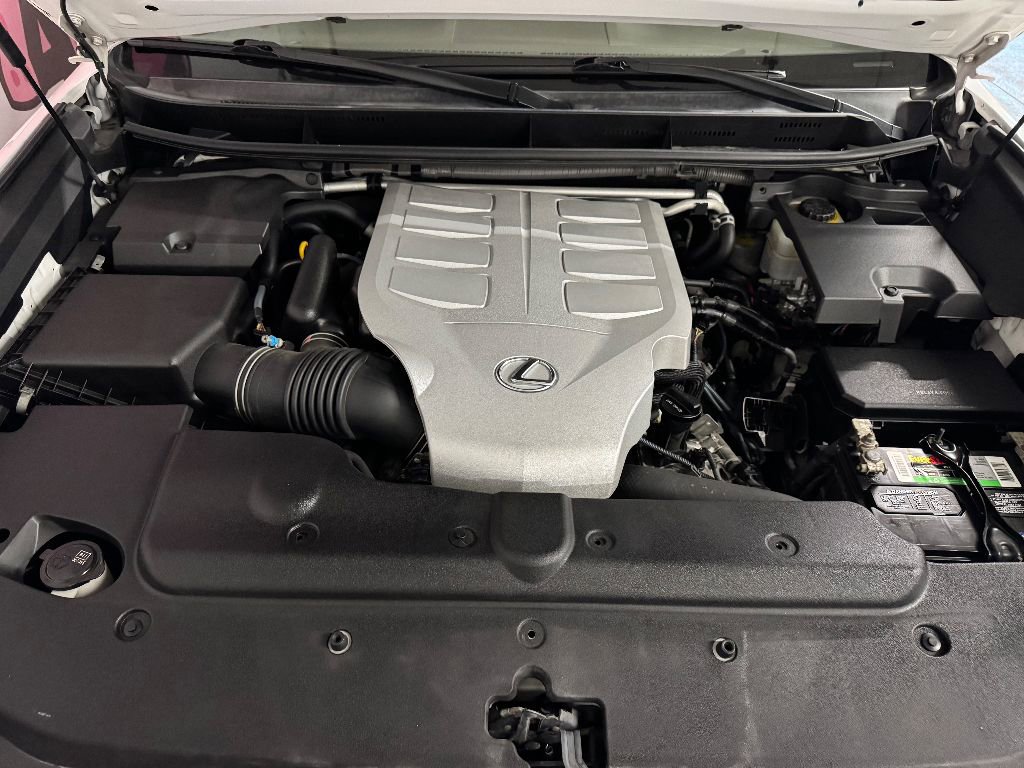 Used 2017 Lexus GX 460 Premium w/ Premium Package image 6