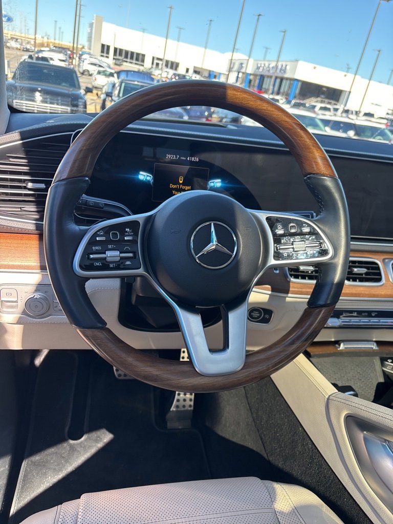 Used 2022 Mercedes-Benz GLS 450 4MATIC image 12