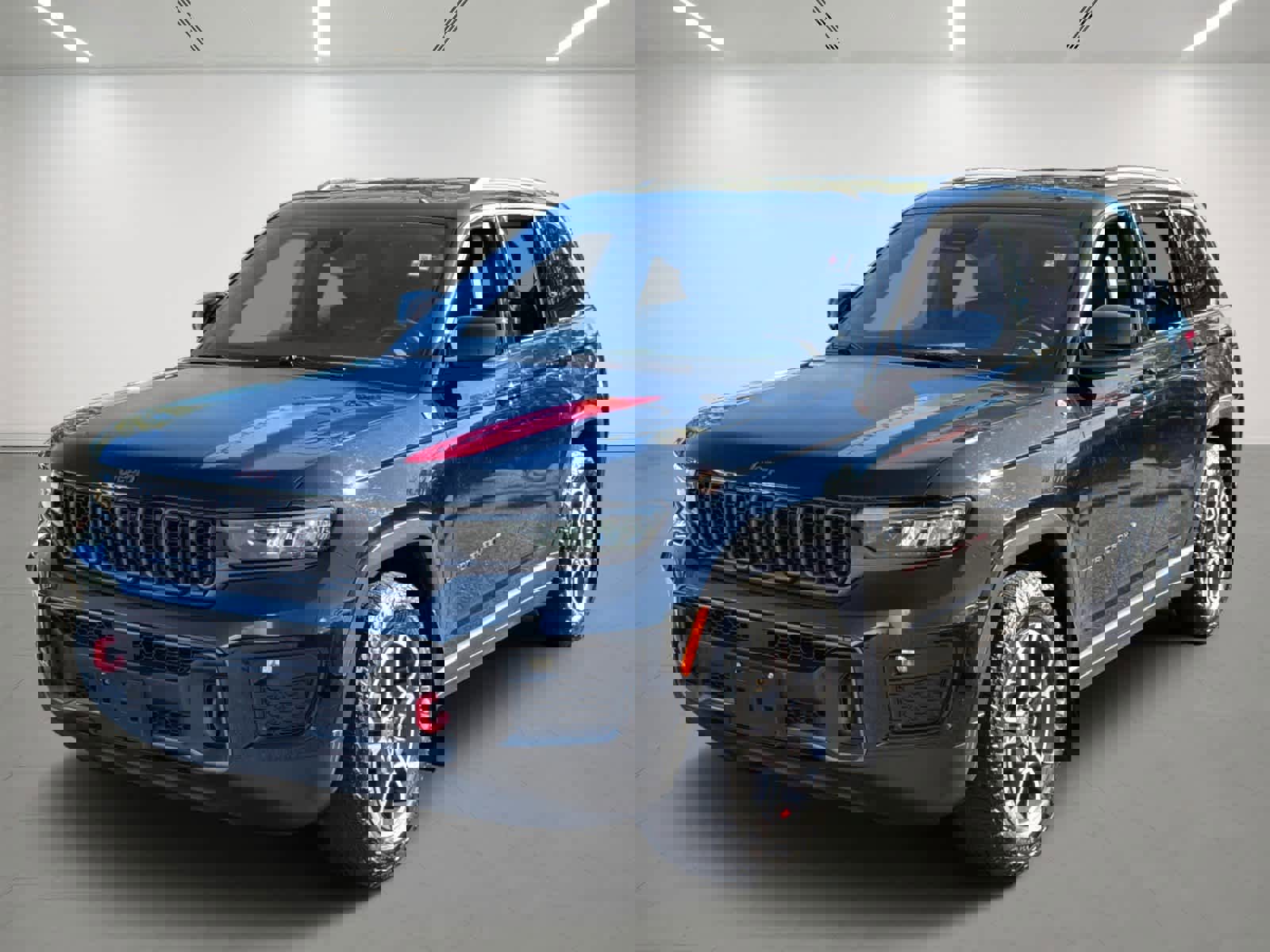 Used 2022 Jeep Grand Cherokee Trailhawk image 1