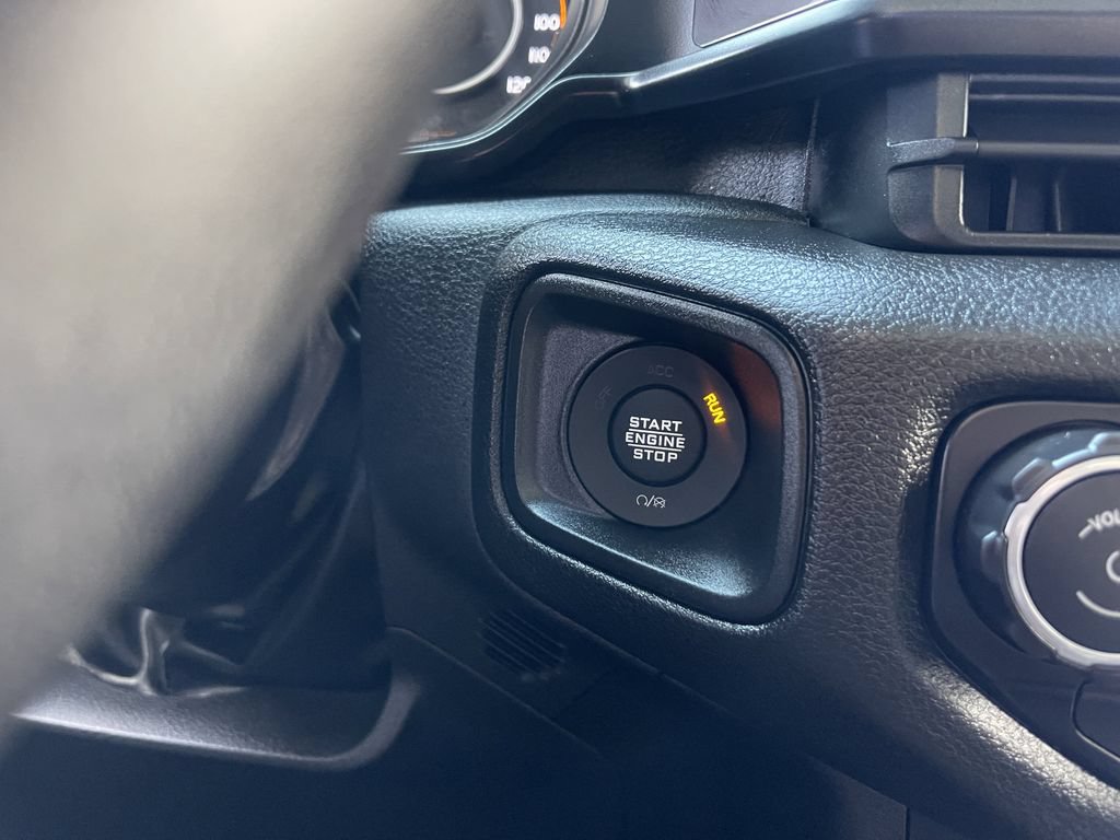 New 2026 Jeep Gladiator Sport AWD/4WD image 32