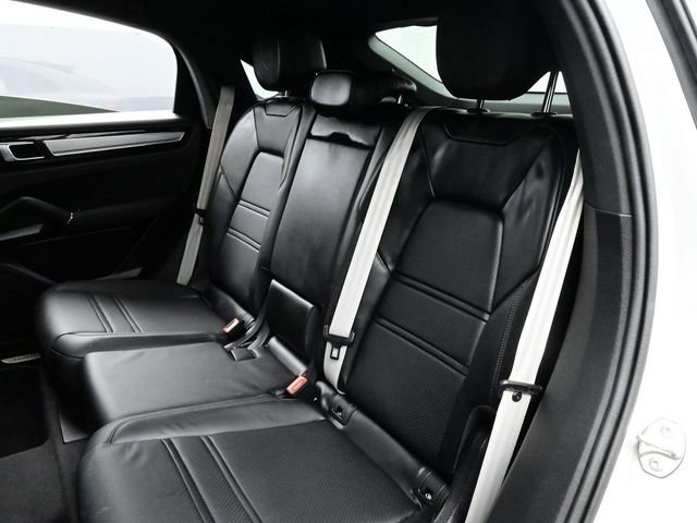 Certified 2022 Porsche Cayenne S image 14