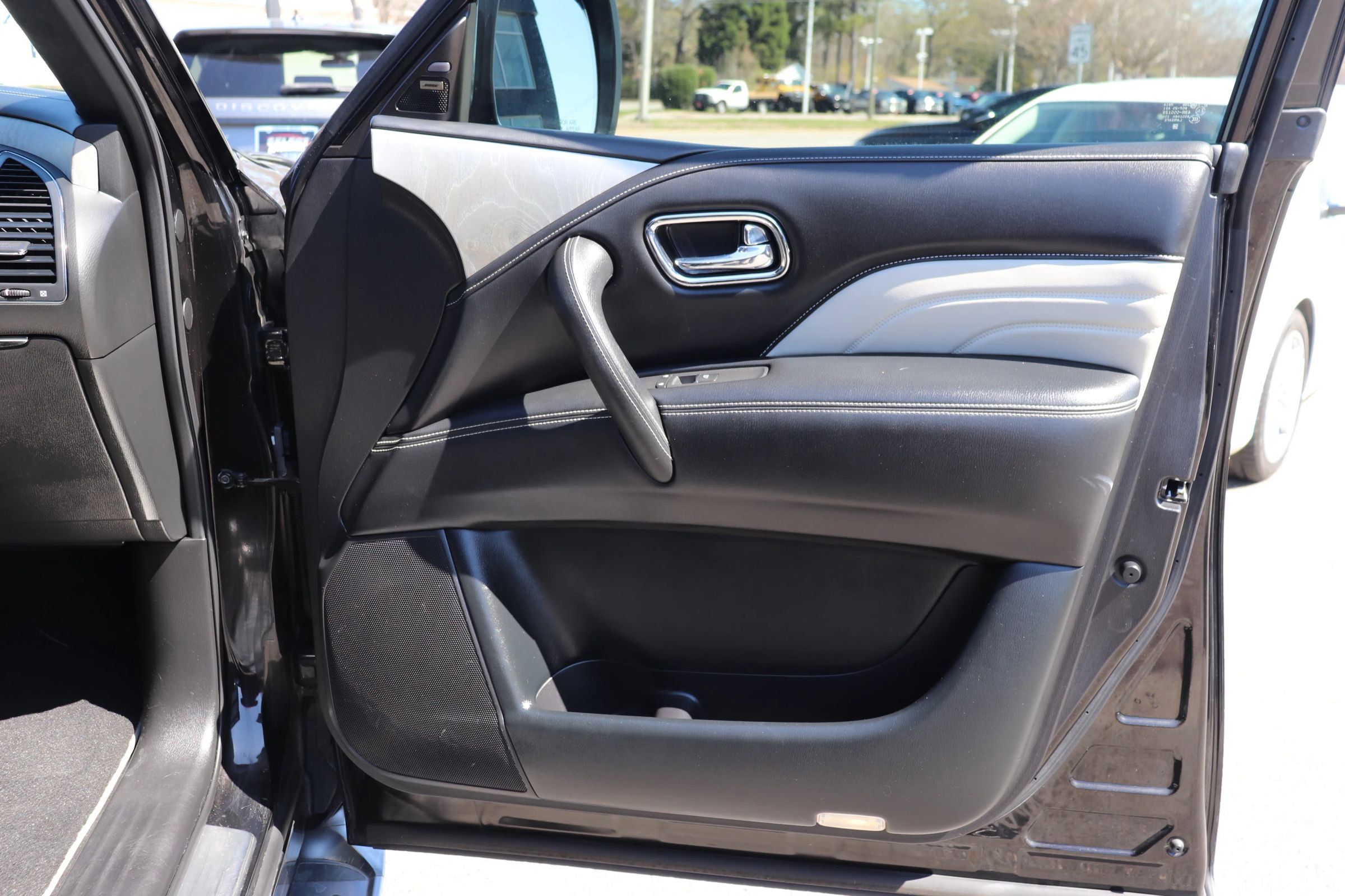 Used 2019 INFINITI QX80 Limited w/ All-Season Package image 20