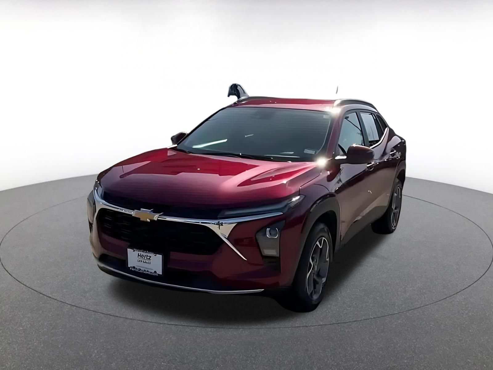 Used 2025 Chevrolet Trax LT FWD image 9