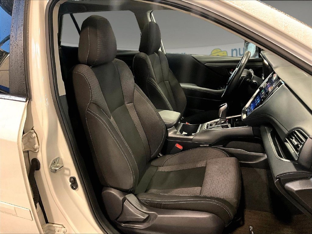 Used 2024 Subaru Outback Premium AWD/4WD image 11