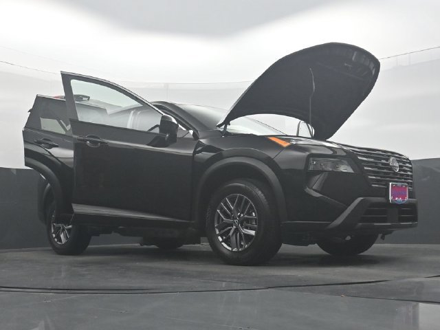 Used 2026 Nissan Rogue SV FWD image 50