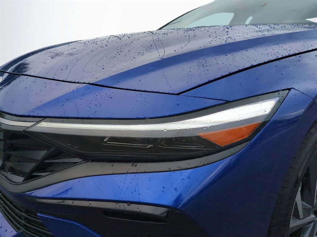 New 2026 Hyundai Elantra Limited image 10