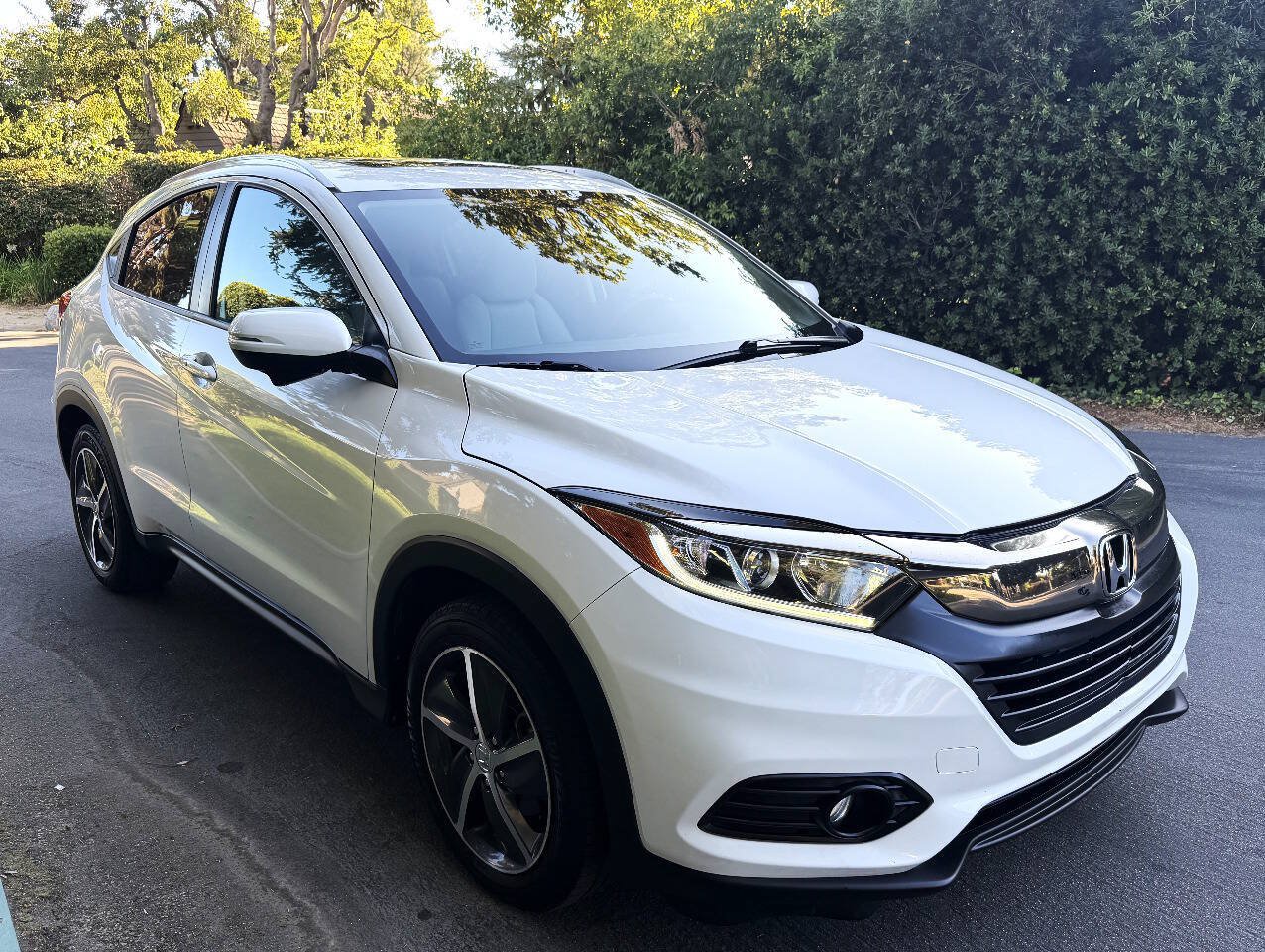 Used 2021 Honda HR-V EX image 9