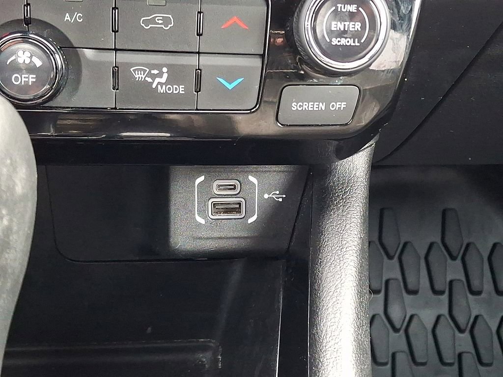 Used 2024 Jeep Compass Limited image 24