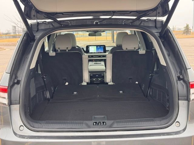Used 2025 Lincoln Aviator Reserve w/ Illumination Package image 35
