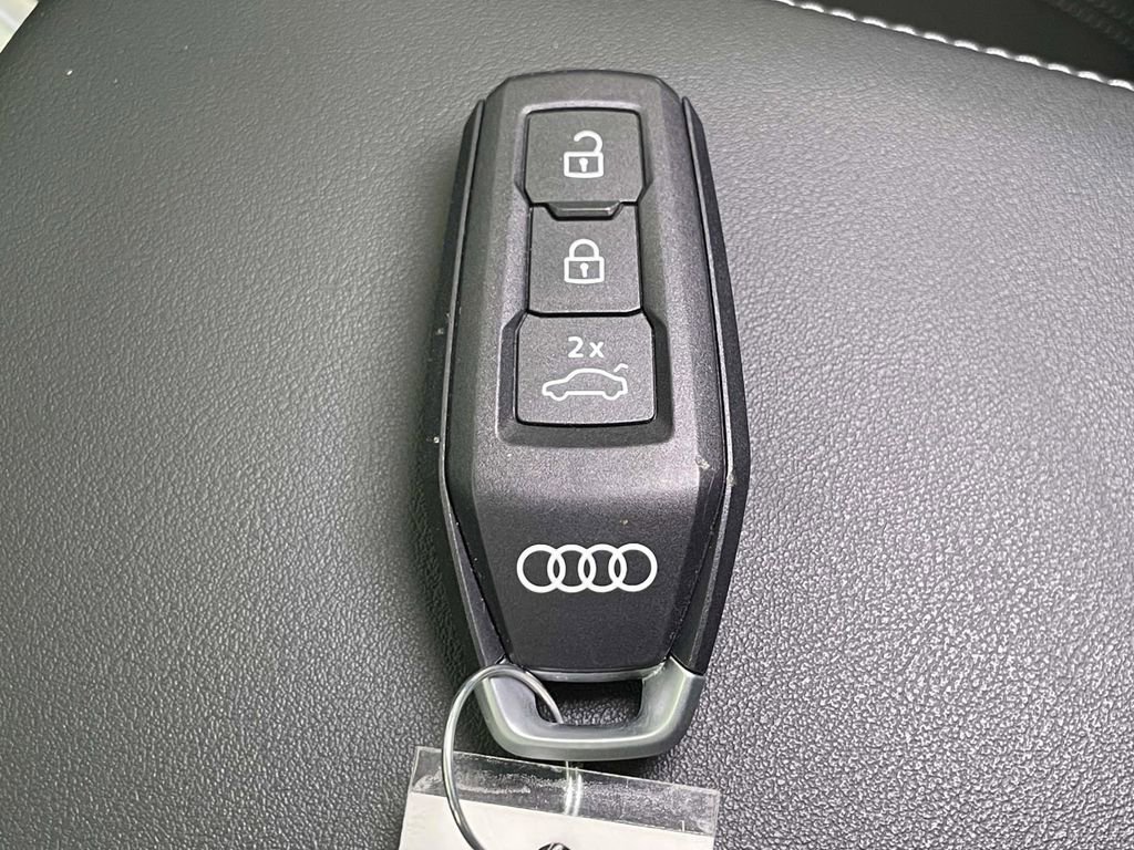 Certified 2025 Audi Q5 Premium w/ Convenience Package image 42
