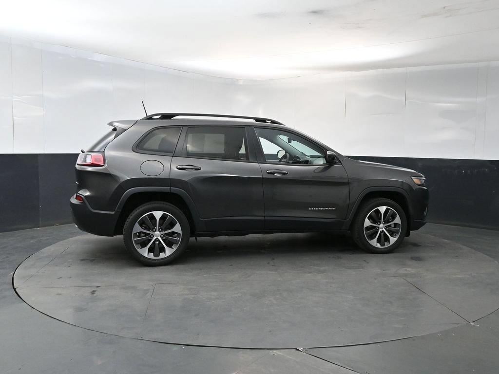 Used 2022 Jeep Cherokee Limited w/ Elite Package AWD/4WD image 6