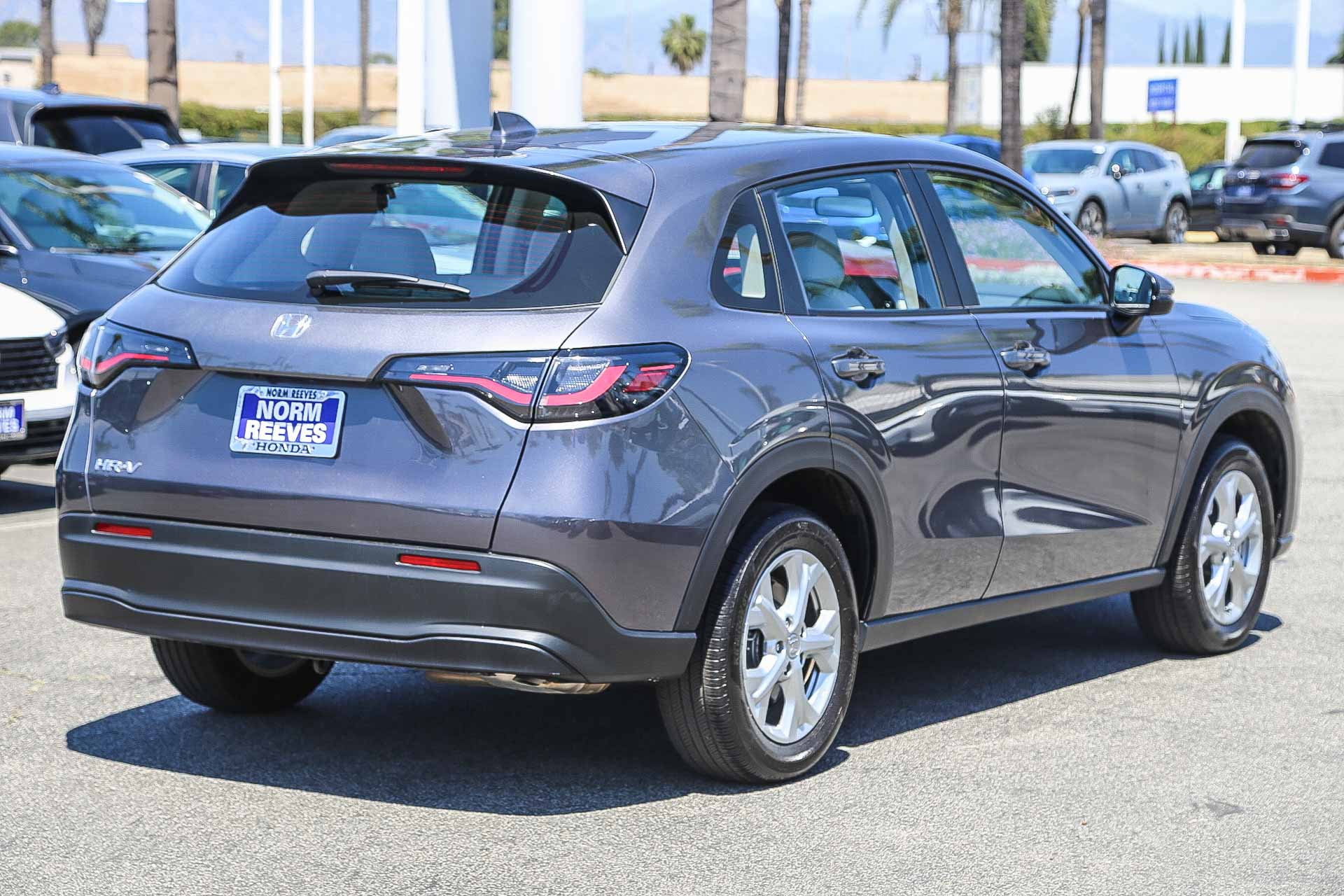 Certified 2025 Honda HR-V LX image 9