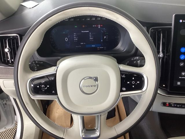New 2026 Volvo XC90 T8 Ultra w/ Protection Package Premier image 18