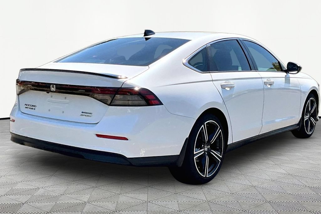 Used 2025 Honda Accord Sport image 6