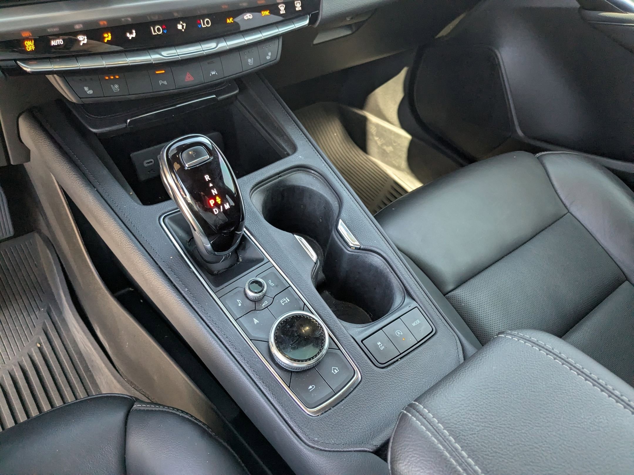 Used 2024 Cadillac XT4 Premium Luxury image 19