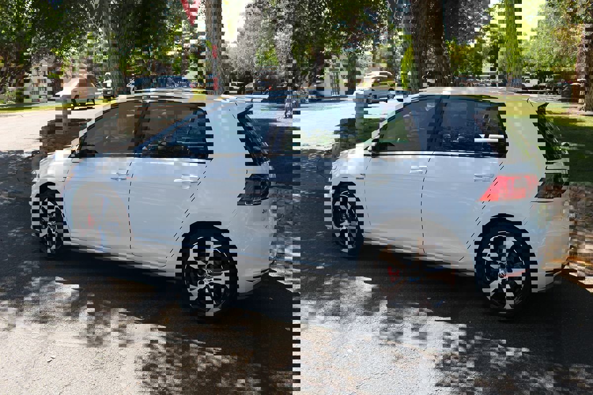 Used 2015 Volkswagen GTI Autobahn image 45