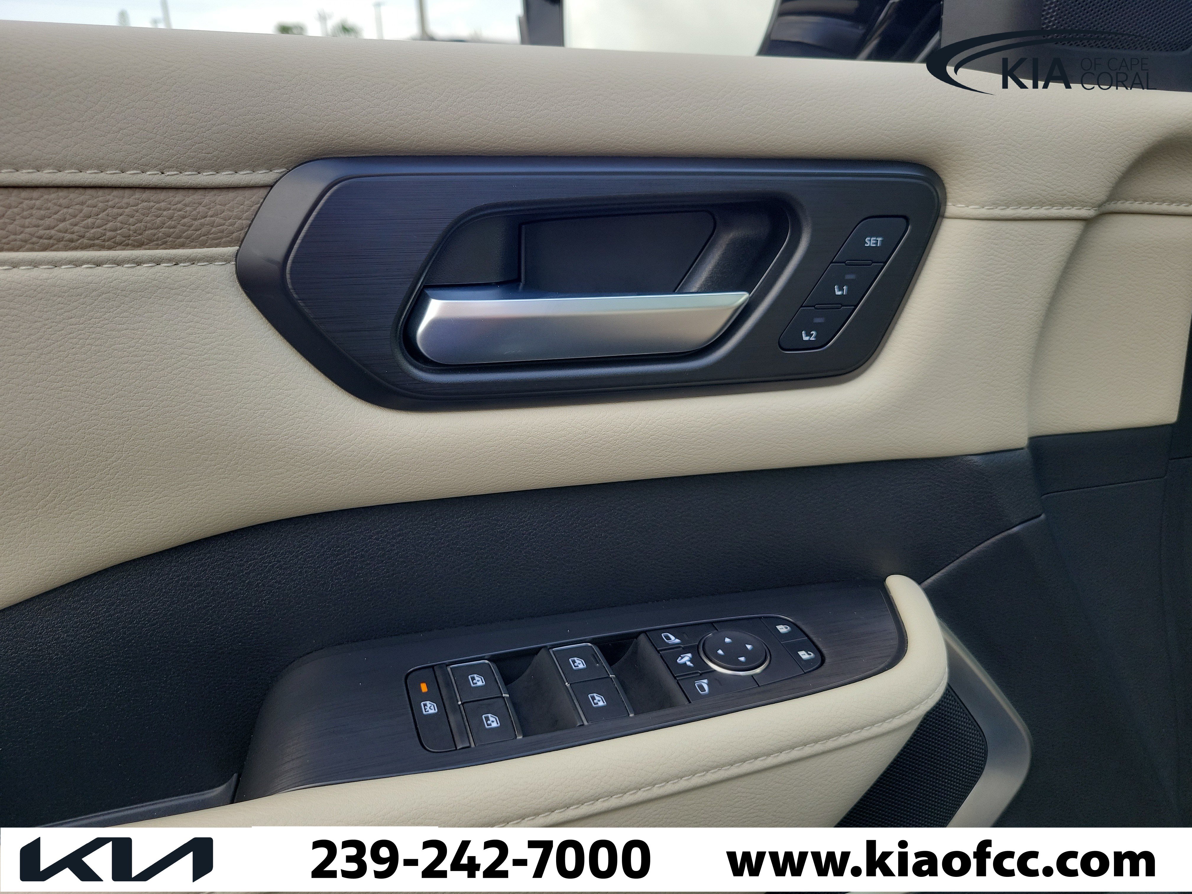 Used 2025 Nissan Armada Platinum AWD/4WD image 24