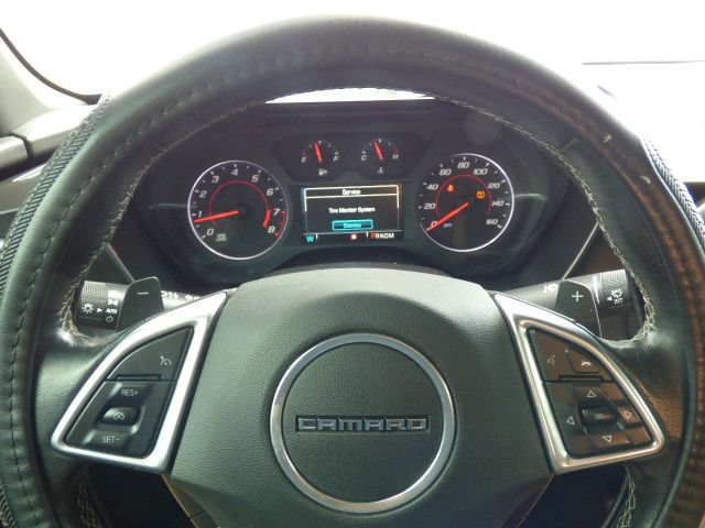 Used 2017 Chevrolet Camaro LT w/ Technology Package RWD image 30