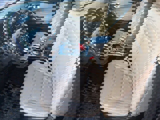 Used 2023 Ford Explorer XLT w/ Equipment Group 202A image 7