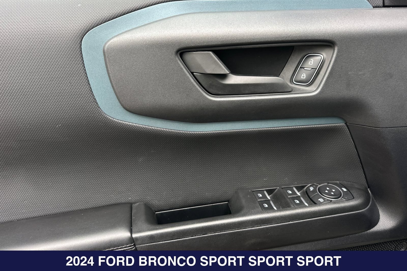 Used 2024 Ford Bronco Sport Badlands AWD/4WD image 12